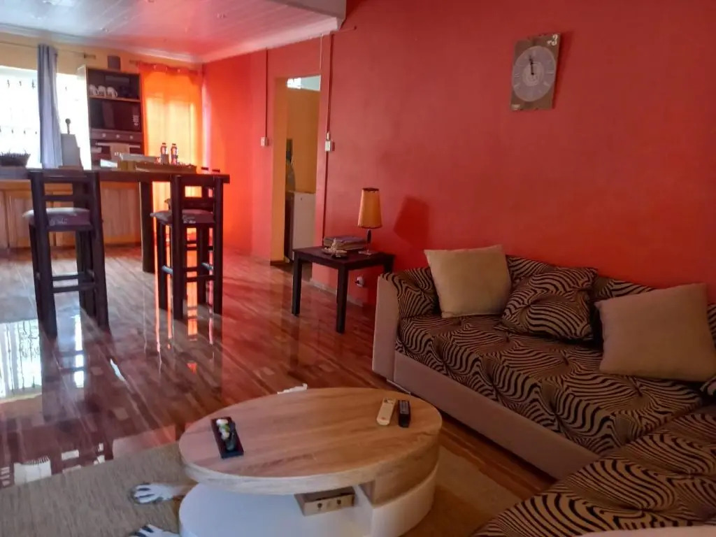 Waynes' Villa