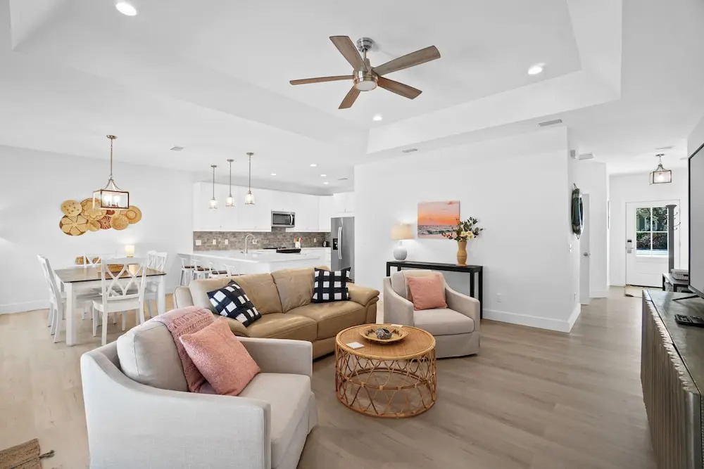 Beach House - The Sanderling by PHG