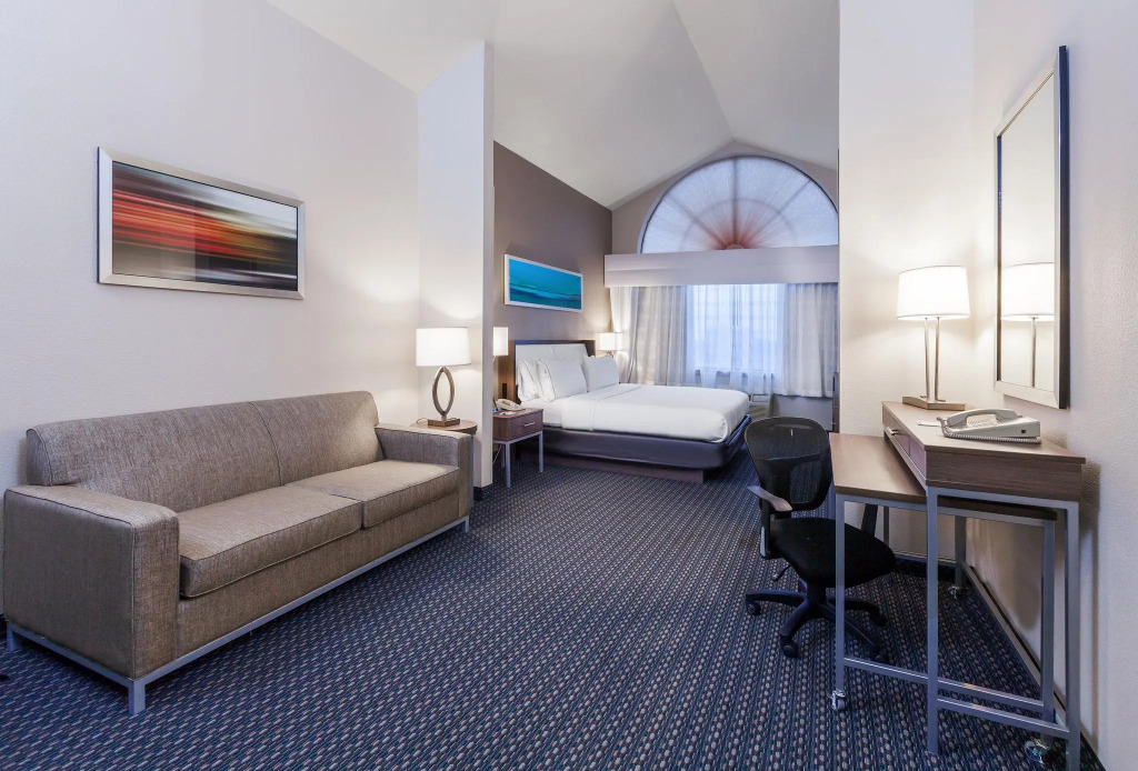 Holiday Inn Express & Suites - Pharr by IHG