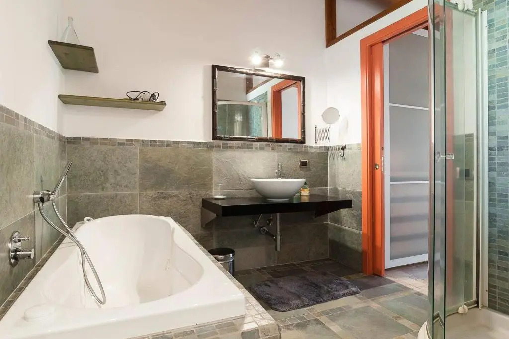 Villa LA CESA & Villino LA CASETTA Holiday Houses CON JACUZZI