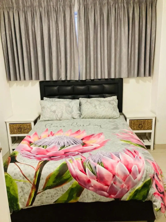 206 Tenbury Beach Apartment