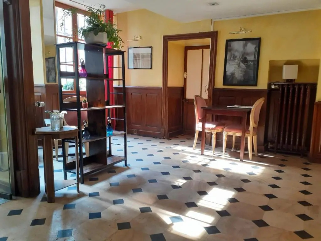 Logis Hôtel Restaurant de lEcu