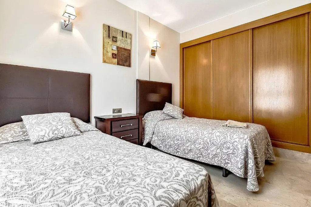 Townhouse 2 bedrooms on the first line