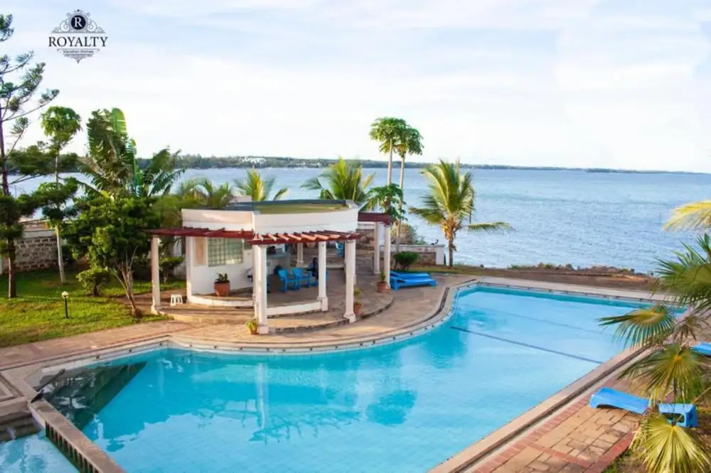 Stay.Plus Nyali Beachfront Apartment