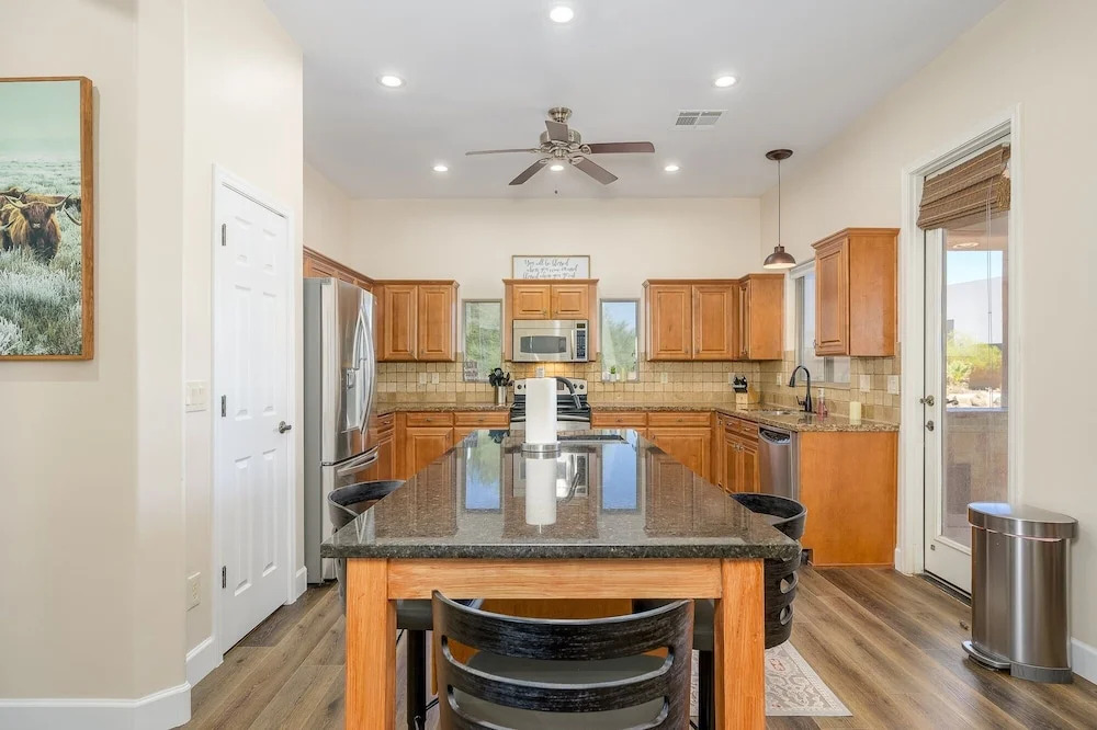 Casa Sonoran 3 Bedroom Home by RedAwning