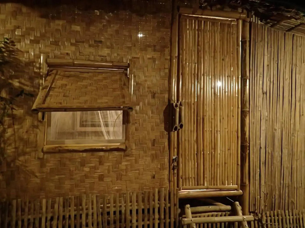 Fundee Story Guesthouse Bamboo House in Chiang mai old town