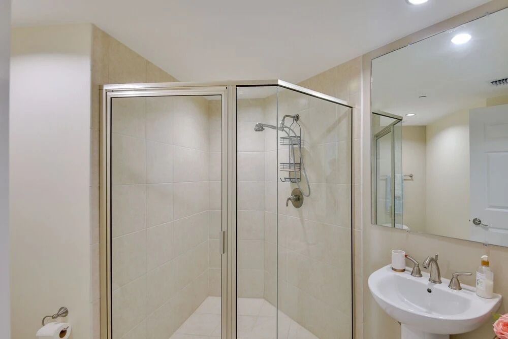 Luxe Resort Condo - 2 Mi to Daytona Beach!