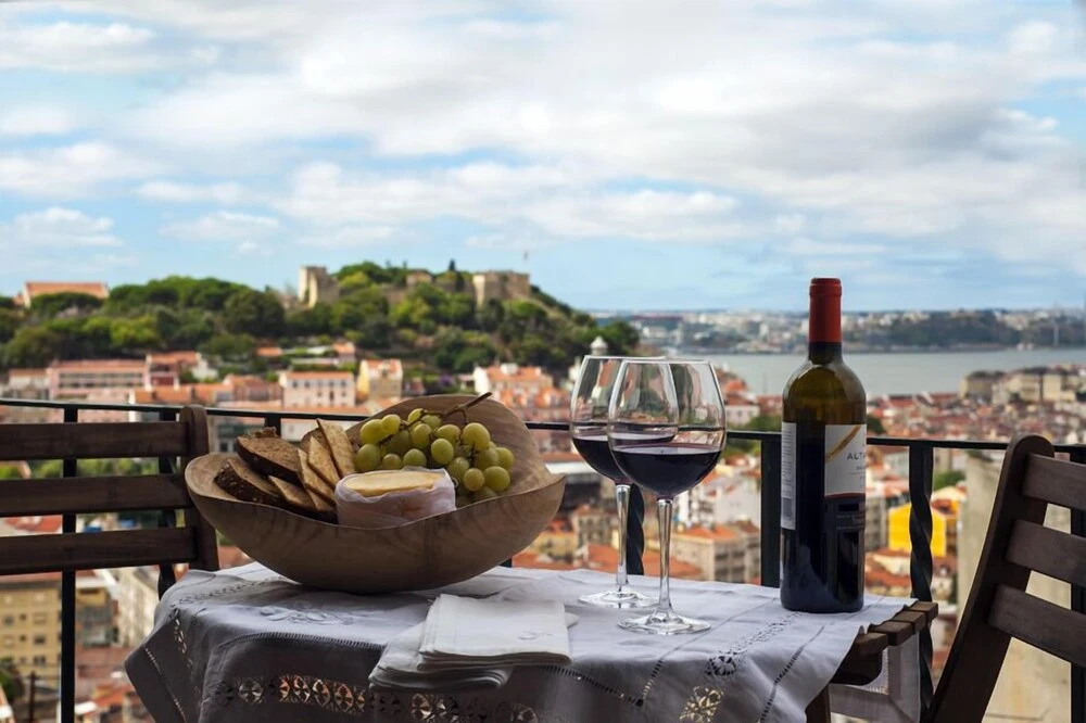 Graça - Castle | Lisbon Cheese & Wine Apartments