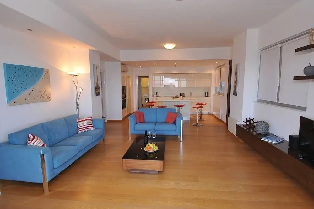 Theseus Beach Apartment