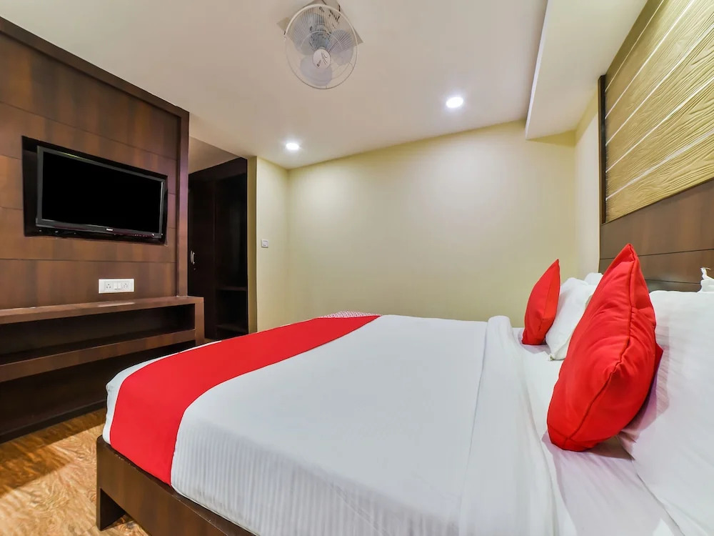 OYO 4668 Hotel Ocean Residency