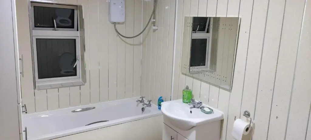 2 Bedrooms Apartment in Main Street Mexborough