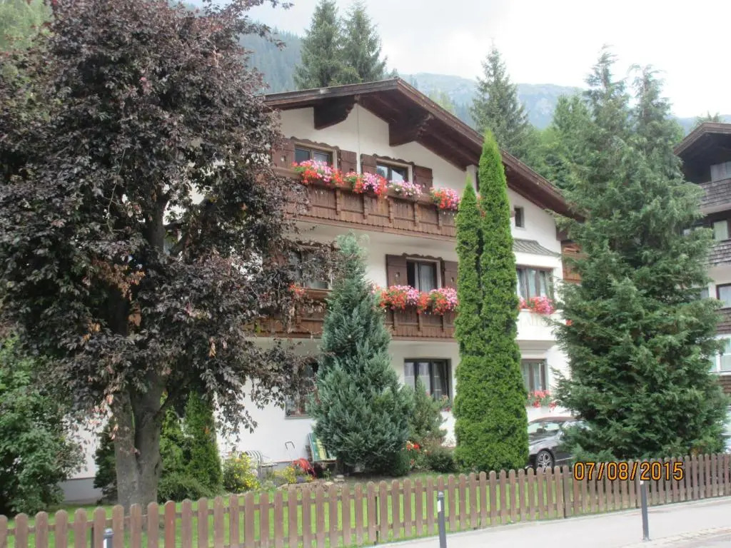 Haus Fallesin