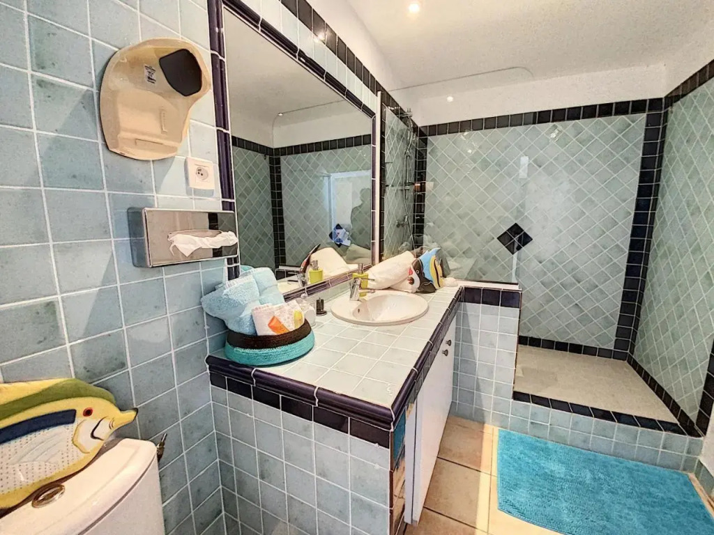 Princess Anouk Beachfront Orient Bay Deluxe 3 BDR