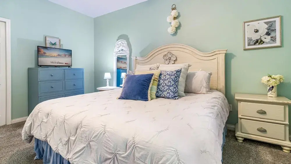 Southern Charm by Southern Vacation Rentals