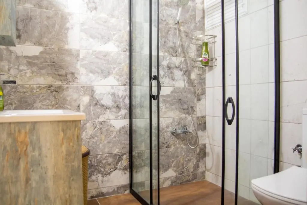 Vibrant and Central Flat in Karsiyaka Near Sea