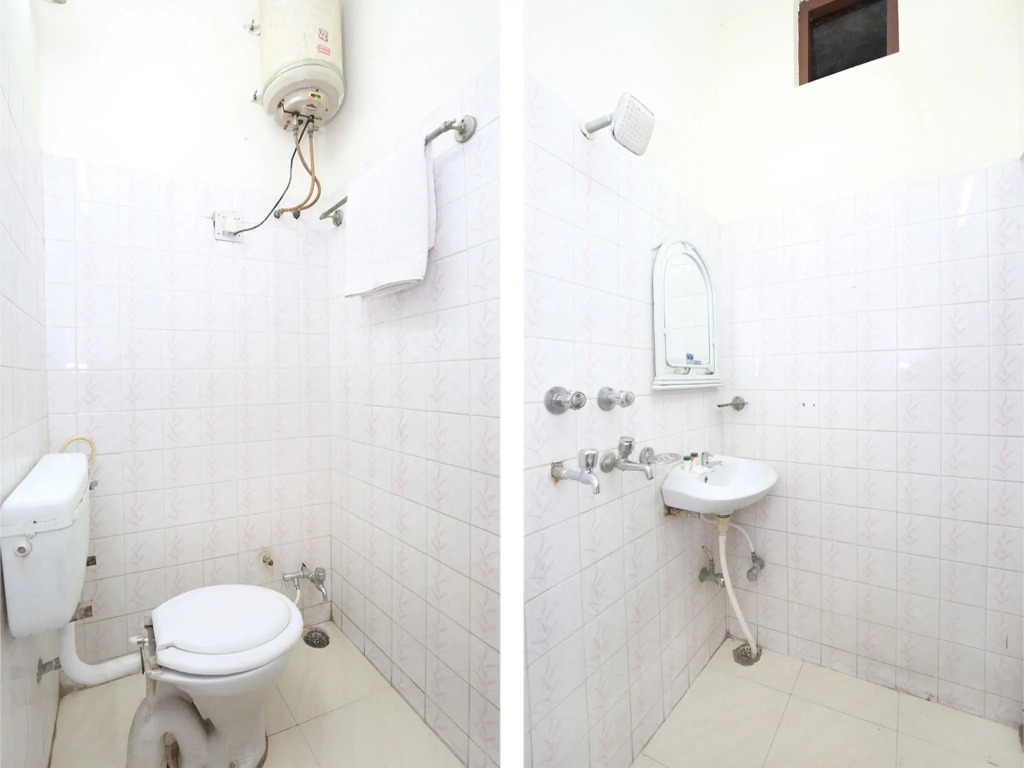OYO 12163 Hotel Aaryan