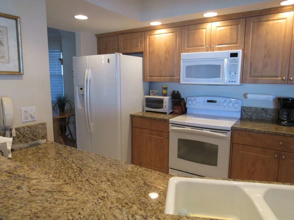 408  Twin Towers - 3 BR 3 BA - Oceanfront Condo
