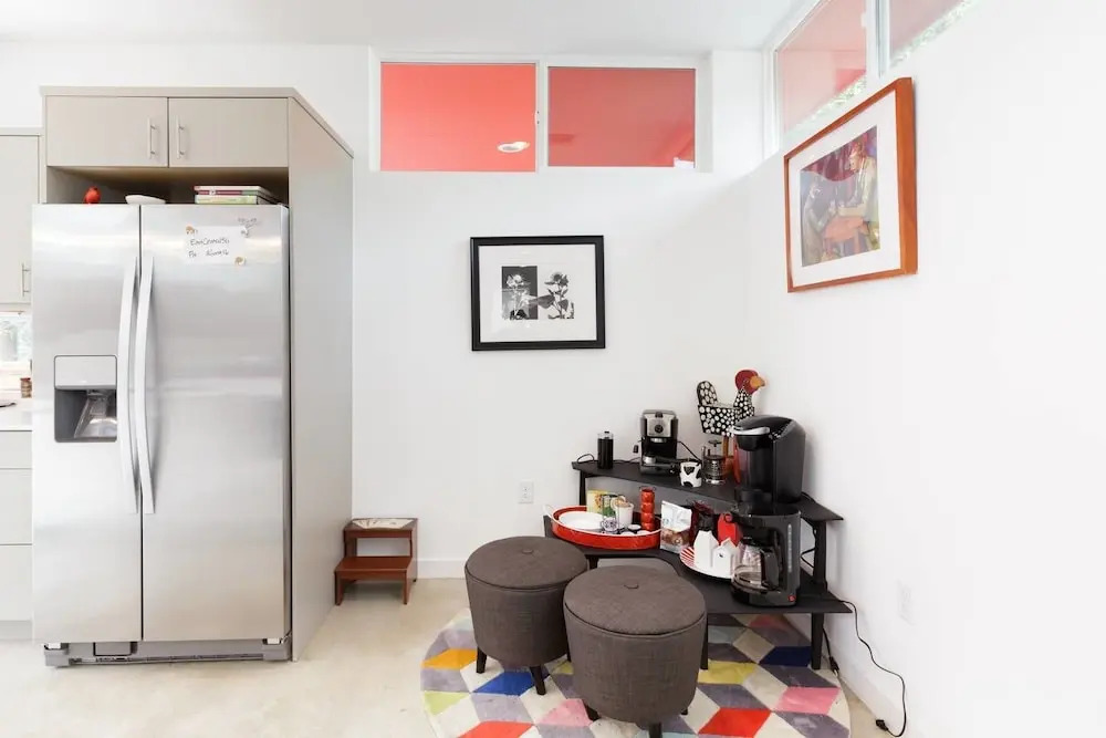 Bask in Light at an Artistic Townhouse Minutes From Downtown