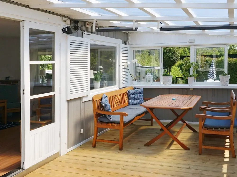 6 person holiday home in Löderup