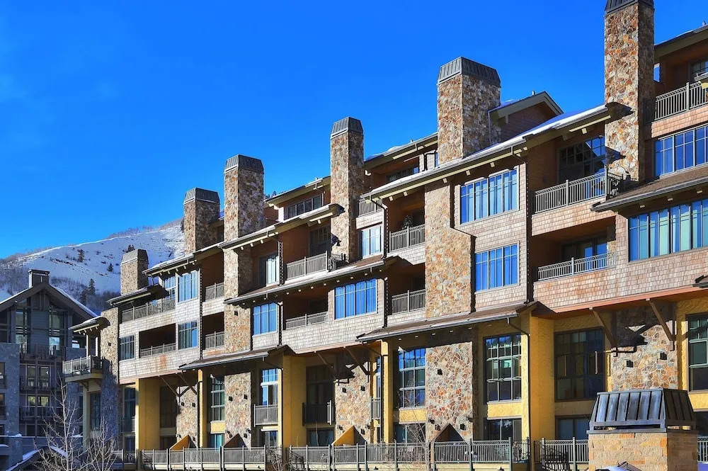 Landmark 4Br PentH 607