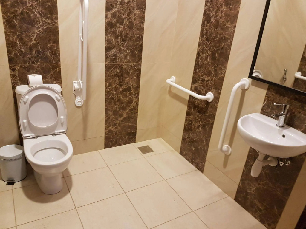 Dubai Grand Hotel by Fortune, Dubai Airport