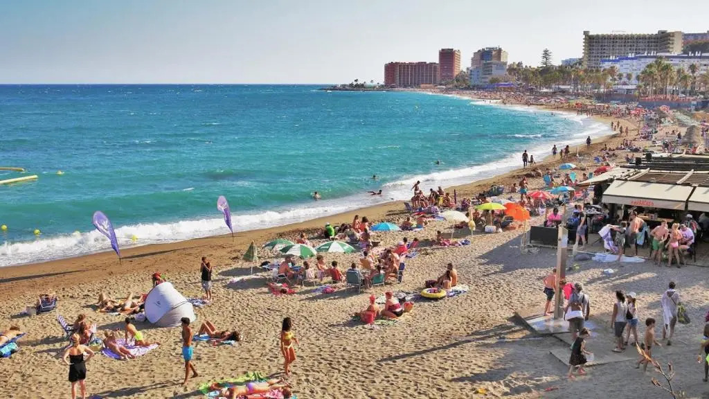 ApartVacaciones - Apartamento Benalmadena Beach - Costa del Sol