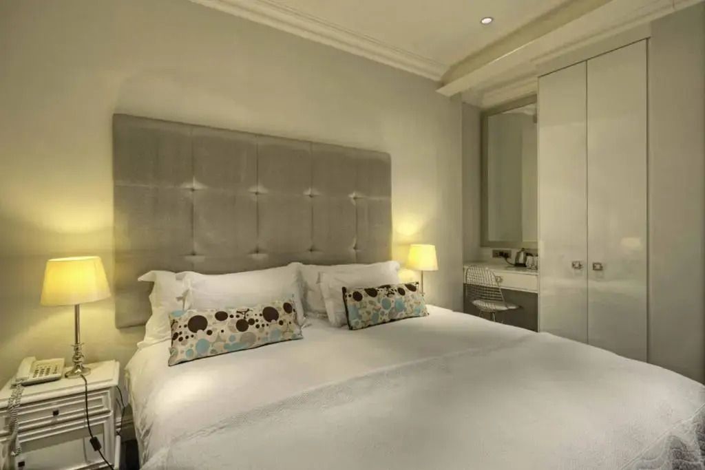 Three Boutique Hotel