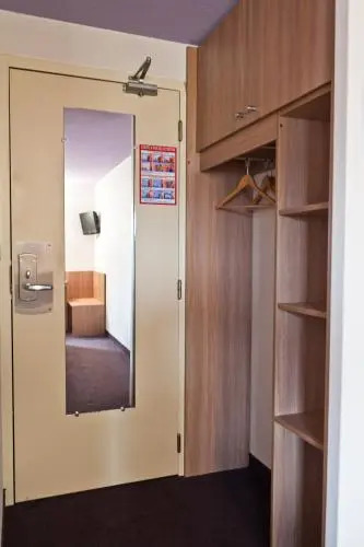 Brit Hotel Rouen Sud Val De Reuil