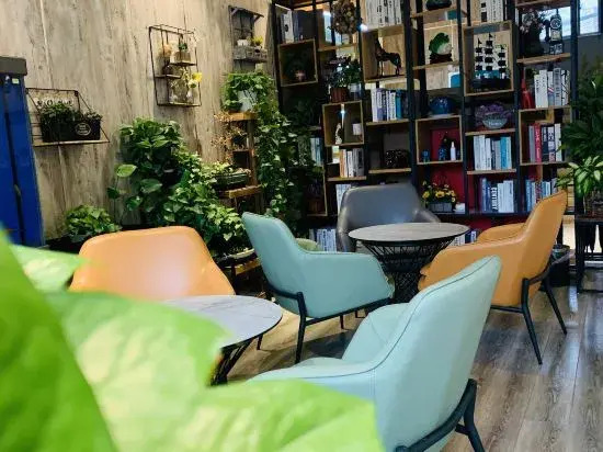 Amy seven season Boutique Hotel (Tengzhou coach station Jiayu market store)
