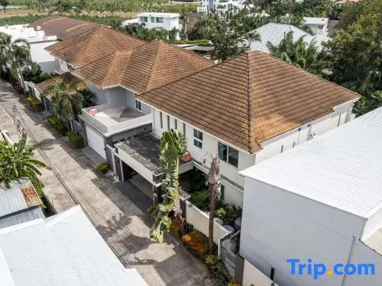 Pattaya Private 4-Bedrooms, 5-Bathrooms Pool Villa