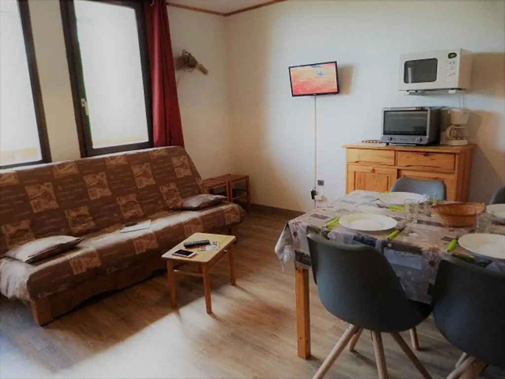 Appartement Les Menuires, 1 pièce, 4 personnes - FR-1-178-293
