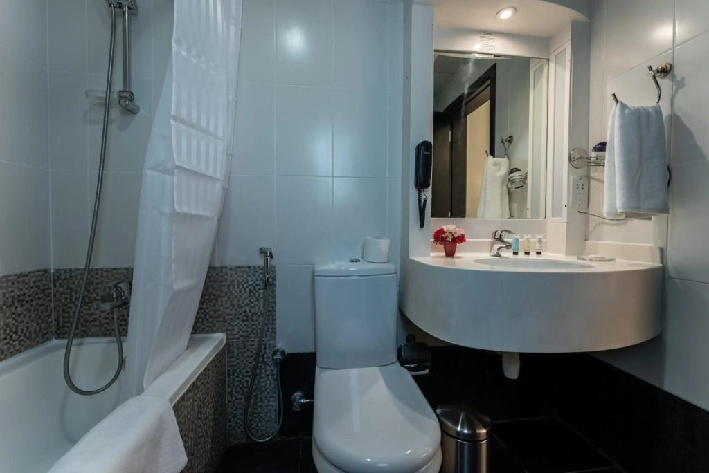 Gulf Oasis Hotel Apartments Fz LLC