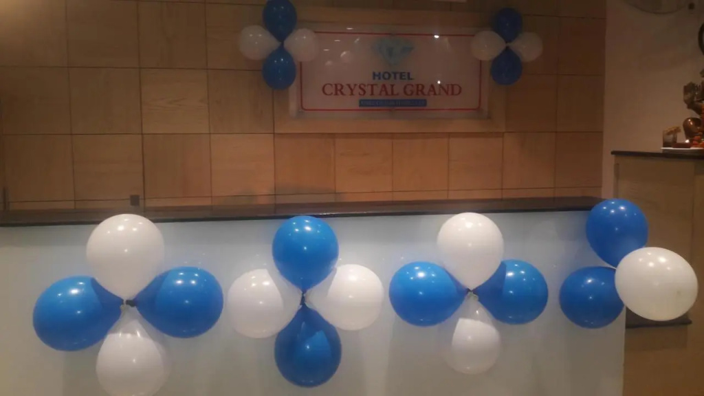 Hotel Crystal Grand