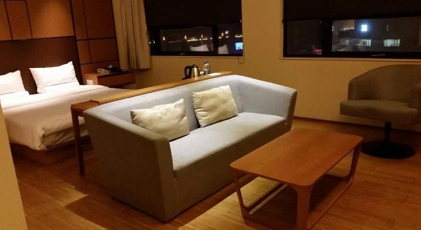 Starway Hotel Shanghai Songjiang Stadium
