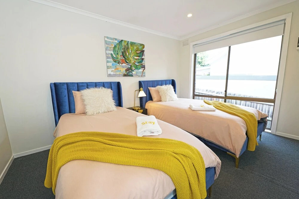 Maroondah 3BR Brick Entire Home Free Wi-Fi Parking