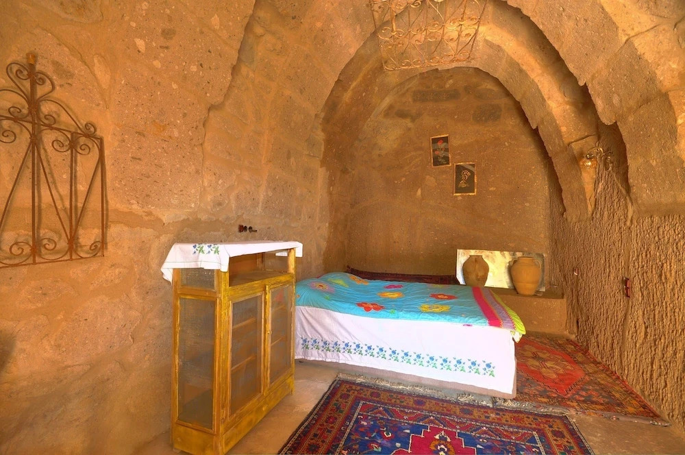 BELİSIRMACAVE