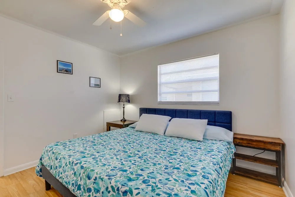 Walk to the Ocean: Indian Rocks Beach Condo