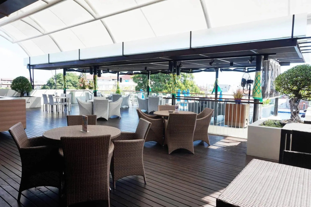 J4 Hotels Legian