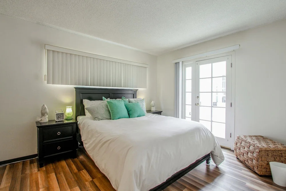 114 Onyx Avenue Townhouse 3 Bedrooms 2 Bathrooms Townhouse