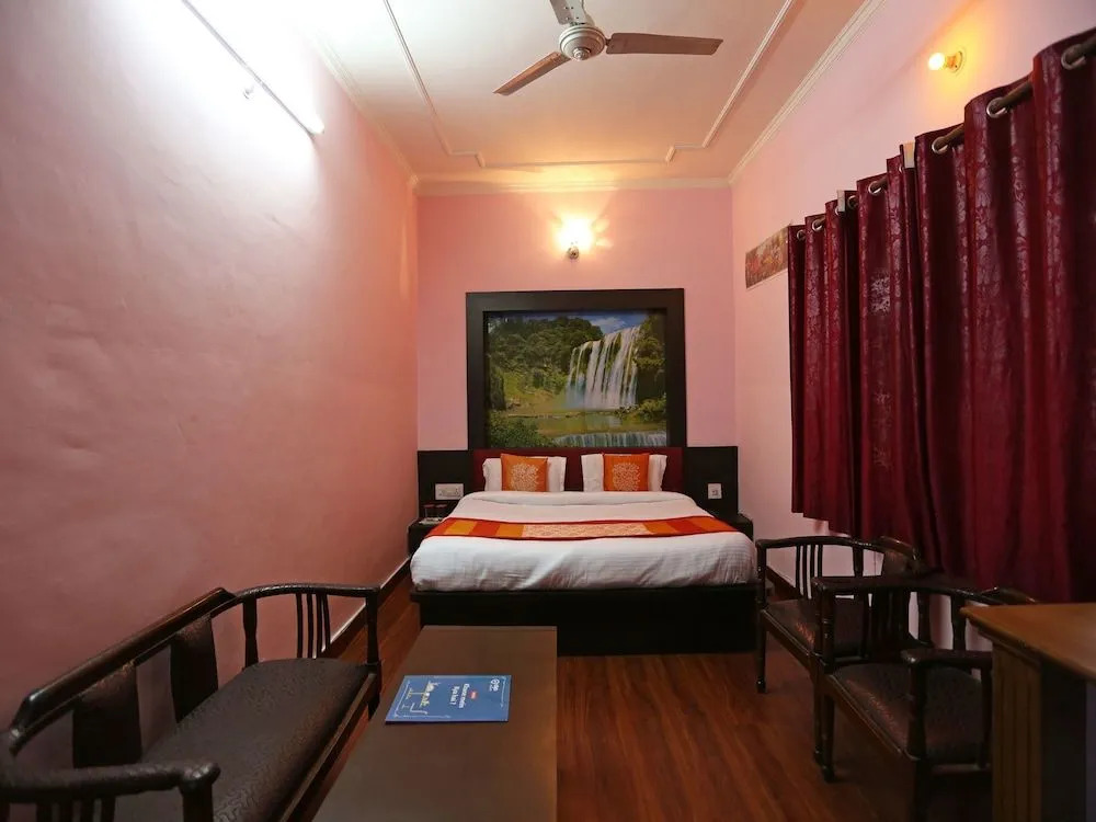 OYO 6001 Hotel City Palace