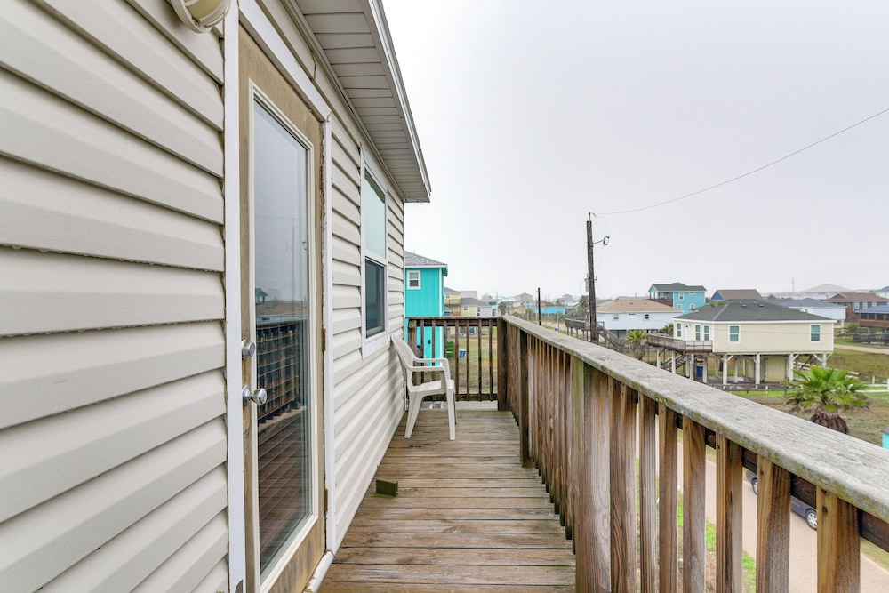 Daves Waves Pet-friendly Home in Surfside Beach