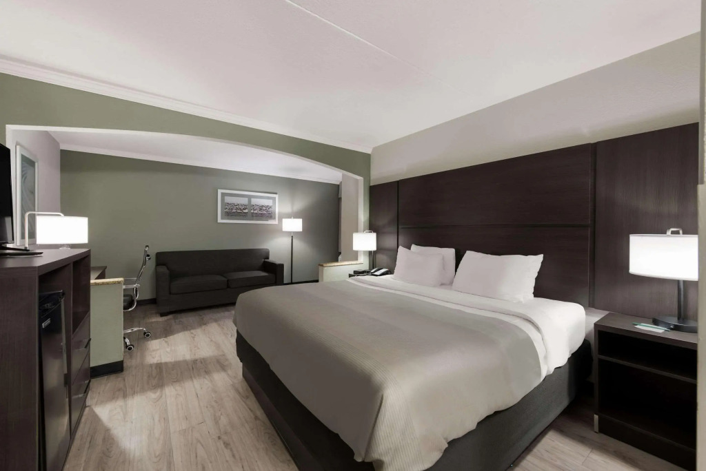 Merriam Park Inn