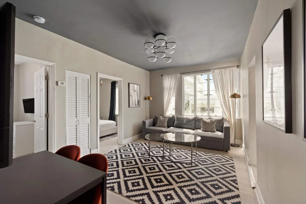 South Beach 2BR Apartment by SV Rentals