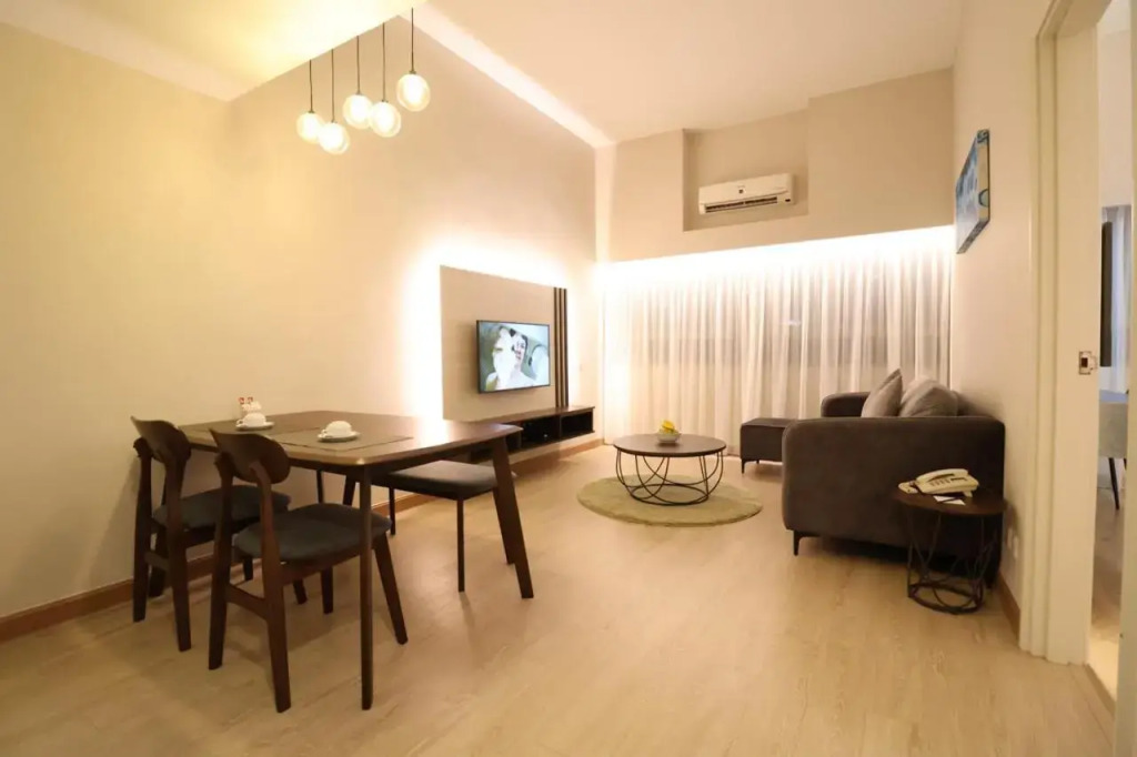 Crown Regency Serviced Suites