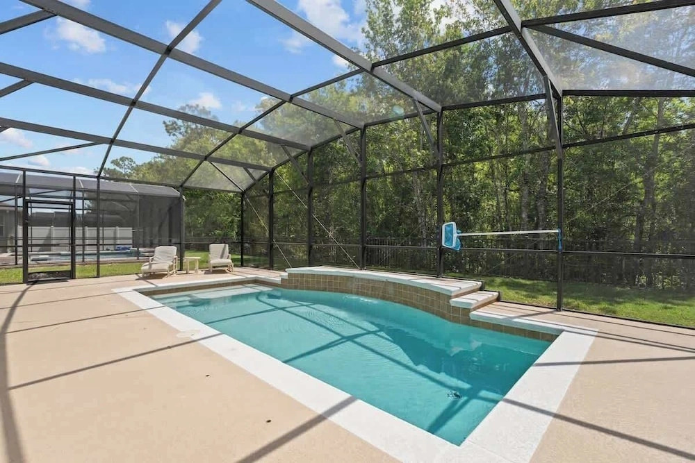 4 Bed Close to Disney Private Pool