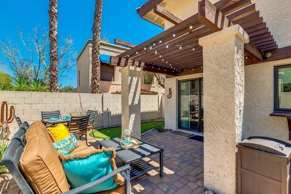 Winston - 2 Br Condo