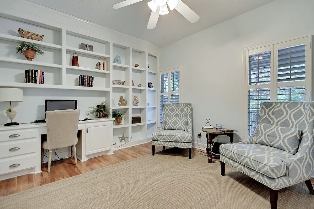 Gated 5br W/ Private Pool - Beaches, Playground 5 Bedroom Home
