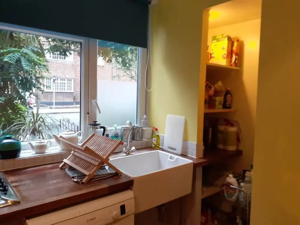 3 bed Apartment With Garden in Zone one se1