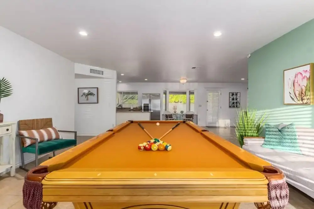 Greenway Oasis Heated Pool Spa Mural Putt Grn