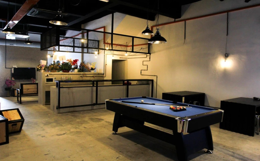 De' Factory Station Hotel